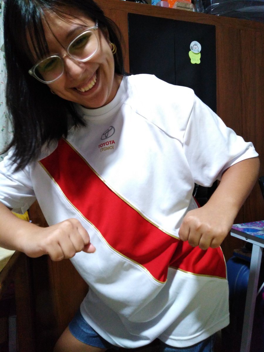 Priss1498's tweet photo. @MovistarDeporPe Como no celebrar un gol de Yoshi con tanta alegría!!! Si es un crack 🇵🇪 Vamos con todo por la camiseta 😄 
 #YotúnEnAlÁngulo https://t.co/e2Vdn9FOBl