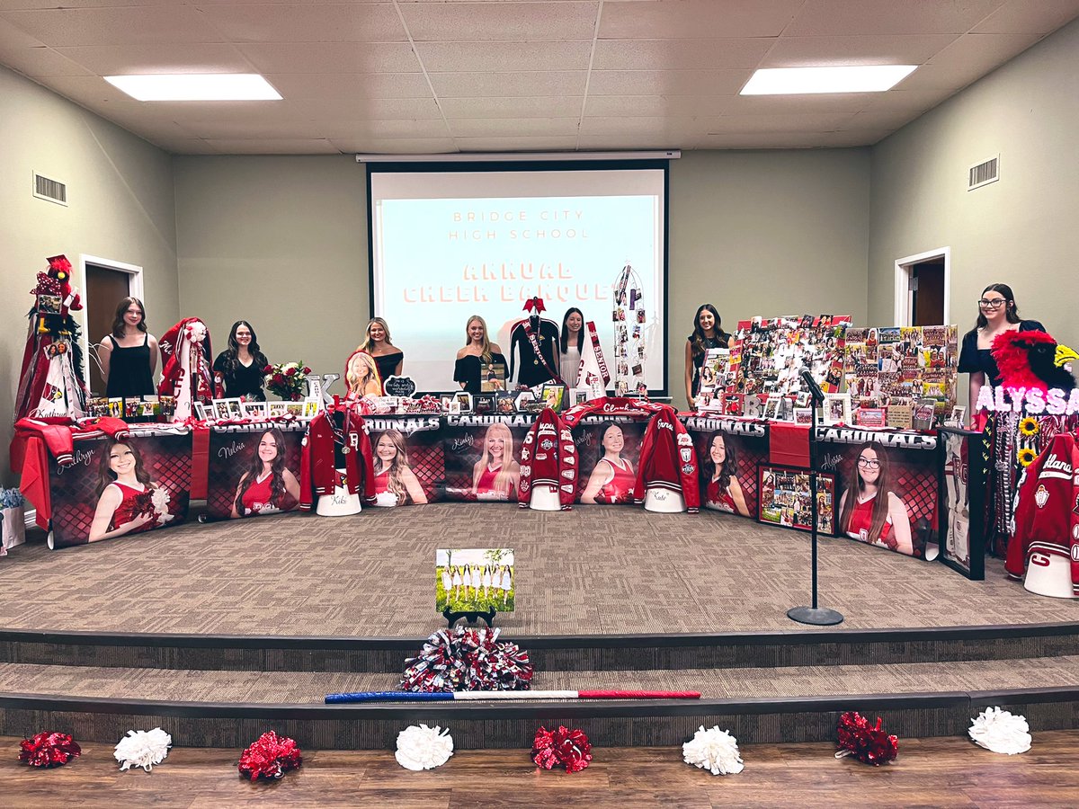 BCHSvcheer's tweet photo. Our annual BC Cheer Banquet was held tonight, honoring our ‘22 seniors, and our upcoming Varsity &amp; JV!!! So much fun &amp; reminiscing on memories tonight, which wouldn’t be possible without our moms &amp; coaches!! Thank you to all who came ‼️📣♥️ https://t.co/1KKlynNdCA