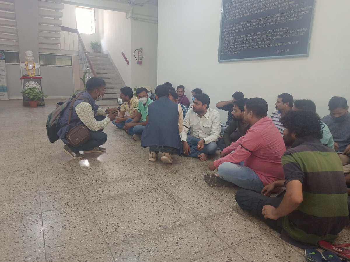 AIRSAIndia's tweet image. Researchers are backbone of science yet facing problem #IIT_BHU_scholars struggling for their PhD in the last moment @VCofficeBHU @DeanScienceBHU @bhupro @dsw_bhu @registrarbhu @IITBHU_Varanasi @PMOIndia @PMOIndia @Xpress_edex @TheLallantop @thewirehindi @TimesNow @timesofindia