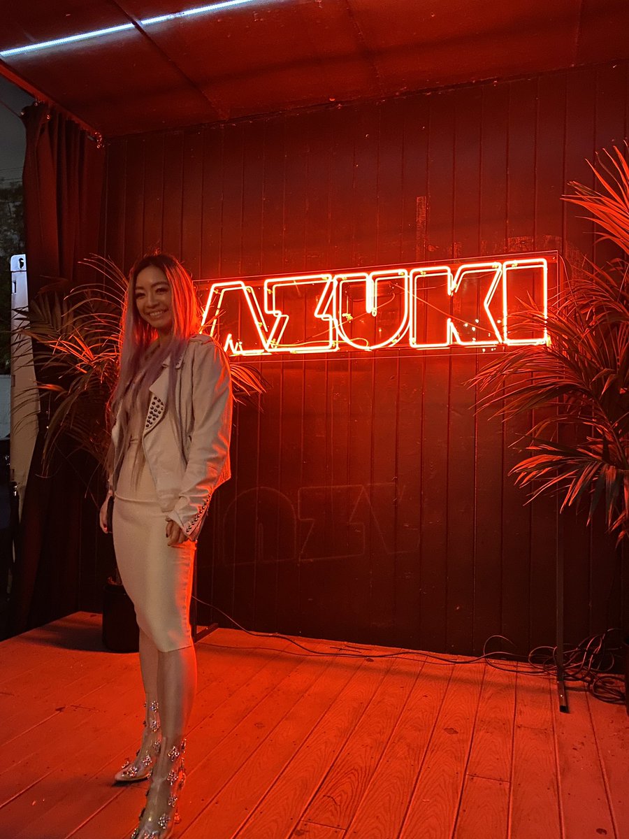 calistawu's tweet photo. @AzukiOfficial forever 
@ZAGABOND @DemnaAzuki @daphtheSHAFT ⛩✨ https://t.co/eUk9DE6zS5