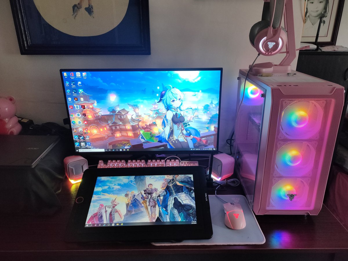 cypraea_art's tweet photo. After how many months of being inactive due to taking extra shifts to upgrade my whole setup because my (dying) 8yr old laptop cannot keep up with the art works I make 😭
Finally, everything's set and I can work on all pending works 🙏
#xppen #displaytablet #gamingpc https://t.co/okupj4Tjmt