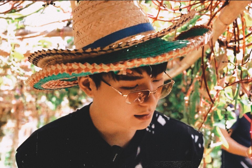 kristfilms's tweet photo. 🌱 [ #KristPerawat #KristPWaveKhoo ] https://t.co/vzL21XrYZ7