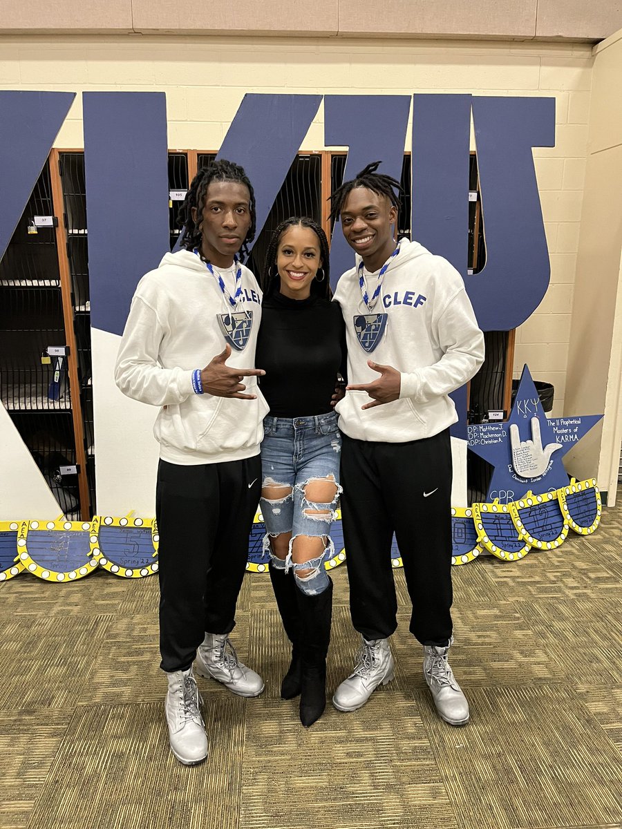 Aliya_Everett23's tweet photo. Congratulations to the newest Brothers of the Delta Iota Chapter of Kappa Kappa Psi National Honorary Band Fraternity Incorporatedπππ€
.
.
.
Proud of my threeπ
#KappaKappaPsi #KKPSI #Deuce #Dime #11 #Saxophones #FAMUSaxophones #FAMUMarching100 #Marching100 #PsiMen #DeltaIota https://t.co/0Vy0LmAJ03