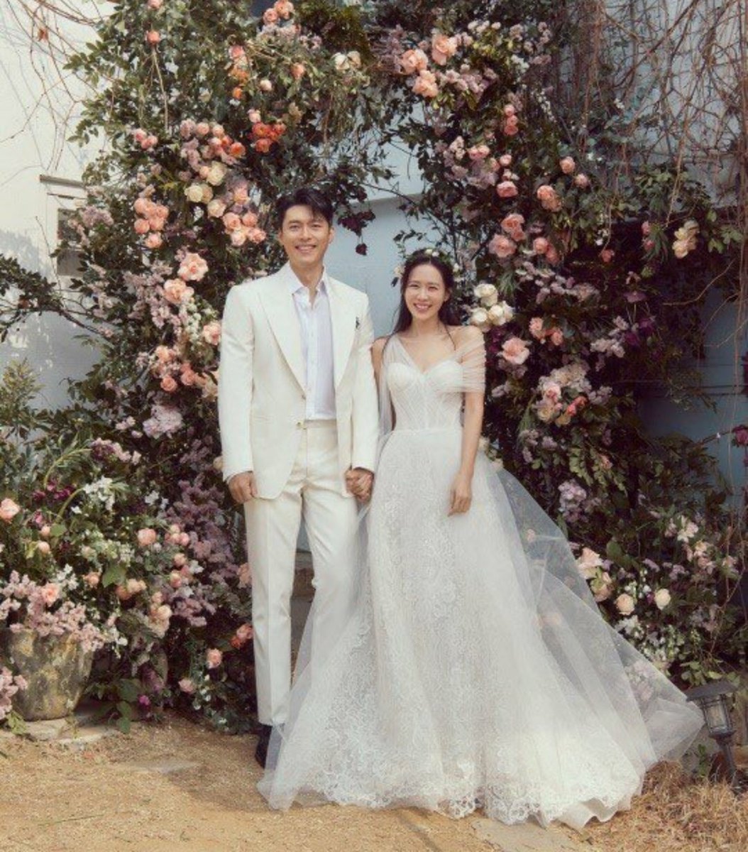 gyeoulliewasseo's tweet photo. who's nextt?? 👀👀 #BinJinWedding https://t.co/jg6GpN9U23