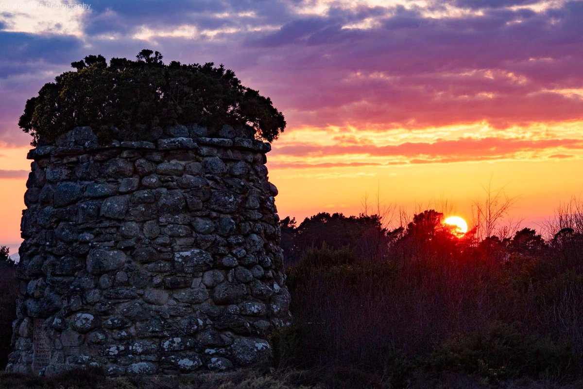 Gordon Bain (@gordiebain) on Twitter photo Sunset at the Battle of Culloden Memorial cairn .<a href="/VisitScotland/">VisitScotland</a> @CullodenNTS <a href="/InverOutlanders/">Inverness Outlanders TM</a> <a href="/CullodenHouse/">Culloden House</a> <a href="/BBCScotWeather/">BBC Scotland Weather</a> <a href="/BBCScotlandNews/">BBC Scotland News</a> Sunset at the Battle of Culloden Memorial cairn .<a href="/VisitScotland/">VisitScotland</a> @CullodenNTS <a href="/InverOutlanders/">Inverness Outlanders TM</a> <a href="/CullodenHouse/">Culloden House</a> <a href="/BBCScotWeather/">BBC Scotland Weather</a> <a href="/BBCScotlandNews/">BBC Scotland News</a>