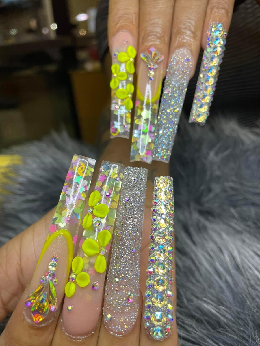 rockstarnails3d's tweet photo. @AsianDaBrattt Let me slay them nails! Promise you won’t regret it! 😉 https://t.co/dv2gTnTfPL