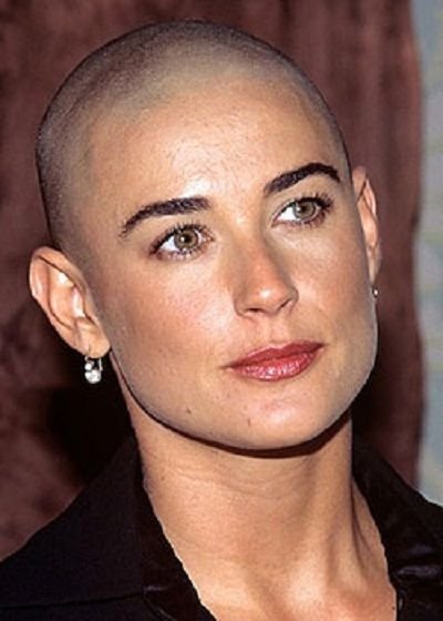 theresa_teodori's tweet photo. @twhall218 CAN WE GET THIS CLEAR FOR THE EASILY OFFENDED - He said “G.I. Jane 2 can’t wait to see it. Alright!” The comparison to Demi Moore in the movie with the shaved head is the joke not the medical condition. #ChrisRock is the victim plain and simple. #Oscars2022 https://t.co/6wulloNcf7