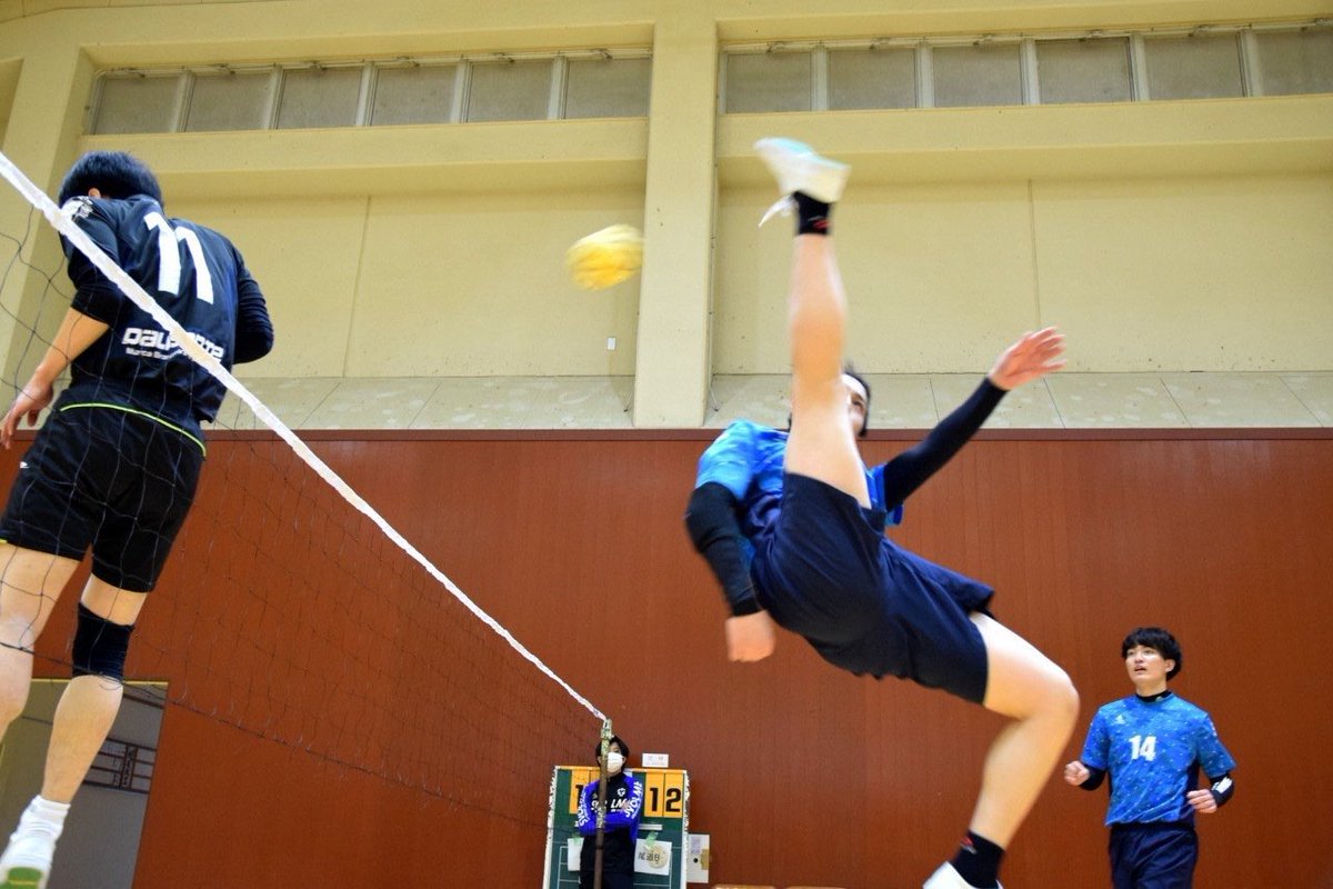 onomichisepak's tweet photo. 尾道市立大学の新入生の皆さん、おめでとうございます🌸

私達と一緒にセパタクローしませんか🦵💨
楽しいイベントもたくさんあるので是非お待ちしてまーす✌️
興味があればDM、リプライ待ってます！🙆‍♀️🙆‍♀️

入学式前でも歓迎中！！
＃尾道市立大学　＃尾道
#春から尾道市立大学
#セパタクロー https://t.co/xoBk7f7kbp