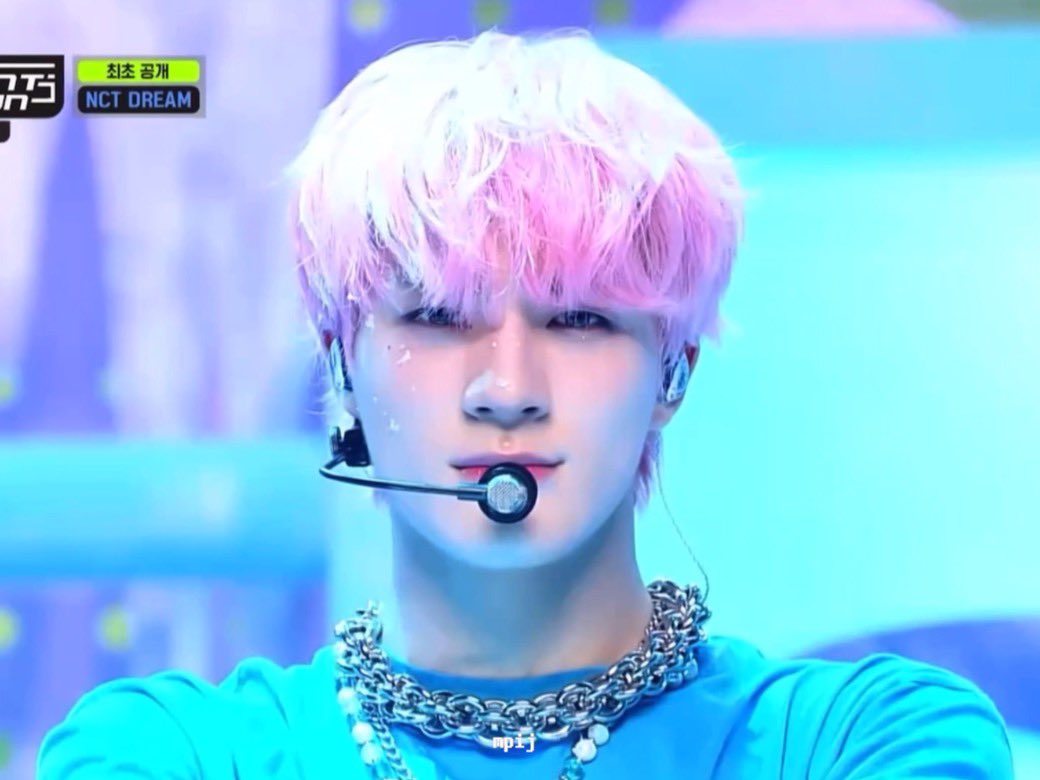 mypuppyisjeno tweet picture