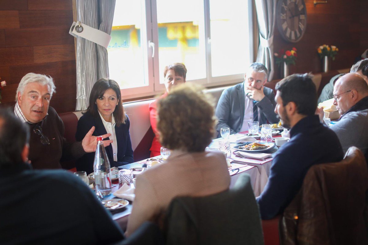 Anne_Hidalgo's tweet image. À Boulogne-sur-Mer, j’ai échangé avec les représentants de la filière pêche. Ils subissent de plein fouet les conséquences du Covid, du Brexit et de la guerre en Ukraine.

Je travaillerai avec eux et les élus locaux pour une programmation de la pêche, adaptée à chaque région.