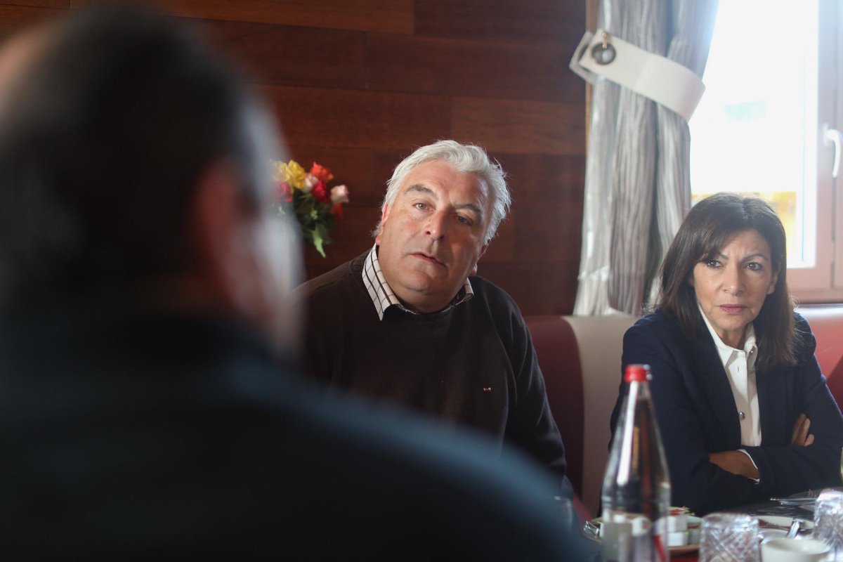 Anne_Hidalgo's tweet image. À Boulogne-sur-Mer, j’ai échangé avec les représentants de la filière pêche. Ils subissent de plein fouet les conséquences du Covid, du Brexit et de la guerre en Ukraine.

Je travaillerai avec eux et les élus locaux pour une programmation de la pêche, adaptée à chaque région.