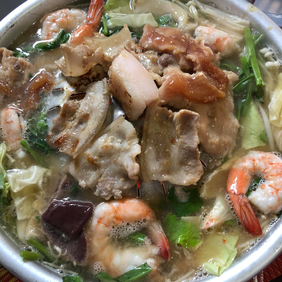 slimming_belt's tweet photo. แนะนำเลย #หมูกะทะท่าสะอ้าน #มังกรเทพหมูกะทะ #หมูกะทะมังกรเทพ #บางปะกง https://t.co/ZMEXoow78j