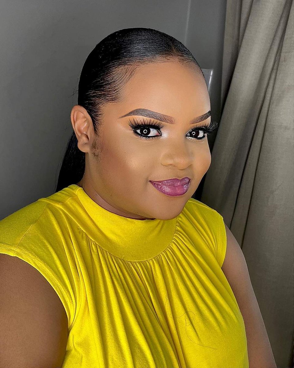 ZamiweNs's tweet photo. Simplicity at its best. Full glam makeup with  lashes 15000.  

#malawiangirlskillingit🇲🇼🇲🇼🇲🇼🇲🇼❤️❤️ 

For bookings im on 0994282535

Kindly retweet my potential client might be on your TL. https://t.co/9UOOmTXLfJ