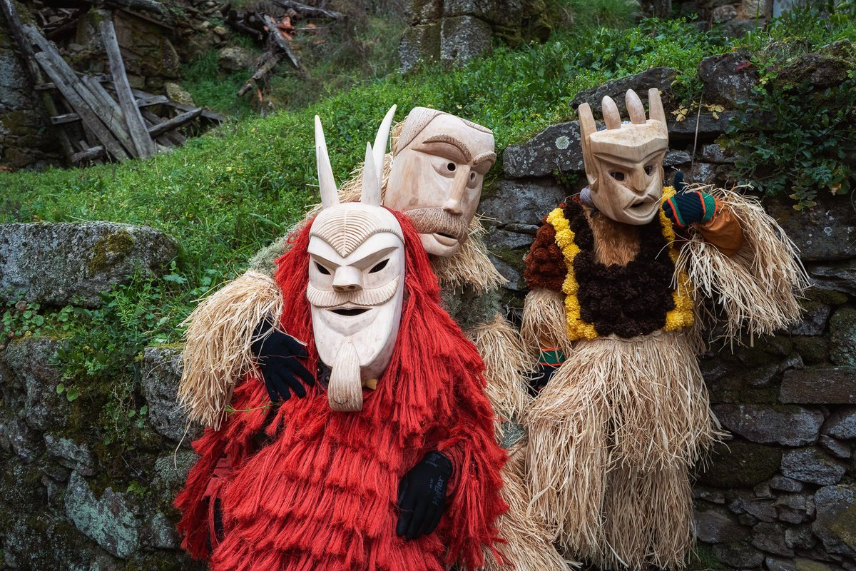 dumundo_e's tweet photo. Carnival in Lazarim 2022 🤠
#Carnaval2022 #beautifuldestinations #destination #wanderlust #Portugal https://t.co/abNpn0Yypm