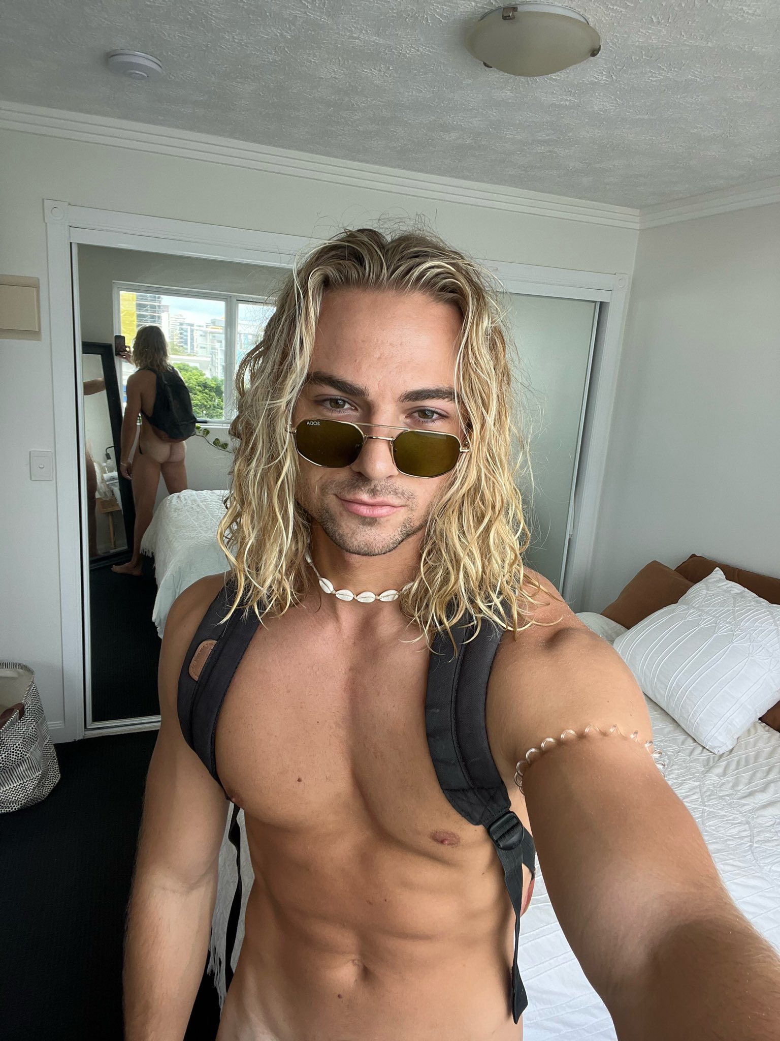 Nathaniel Taplin On Twitter Would You Sneak A Look At The Beach | My XXX  Hot Girl