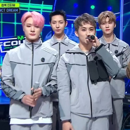 jeongyunonly's tweet photo. OH MY GOD NCT DREAM'S FITS ?!?!?!!! https://t.co/tOw7I7dgyA