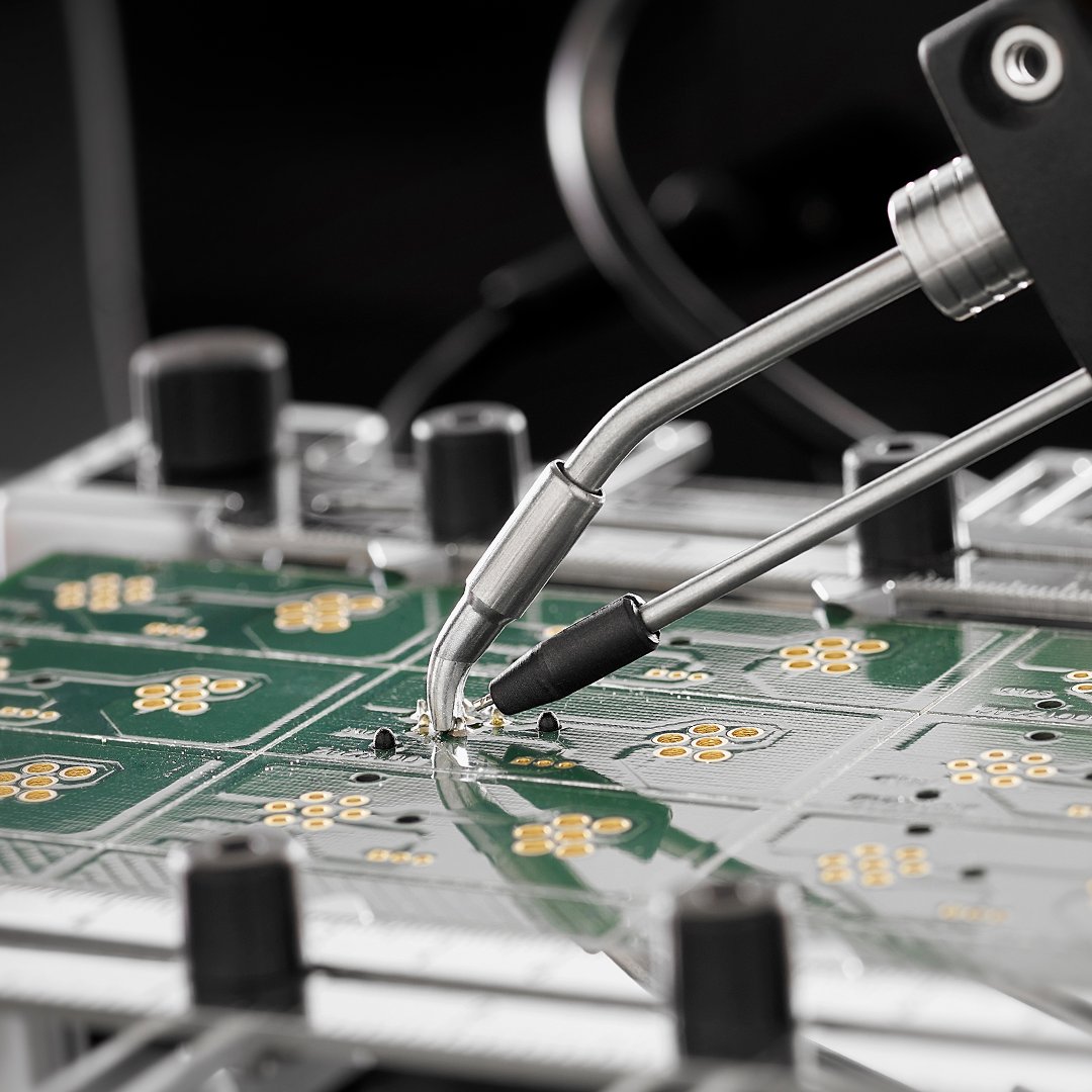 JBCTools's tweet photo. 😌Details, details, details are what makes our ALE a great product - just like the rest of our products.
🔎: https://t.co/GnGnlEX8oO
#ALE #autofeed #engineering #handsoldering #JBCtechnology #JBCtools #power #rework #soldering #technology https://t.co/0wUoCQ6qgA