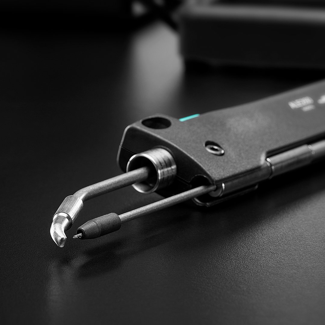 JBCTools's tweet photo. 😌Details, details, details are what makes our ALE a great product - just like the rest of our products.
🔎: https://t.co/GnGnlEX8oO
#ALE #autofeed #engineering #handsoldering #JBCtechnology #JBCtools #power #rework #soldering #technology https://t.co/0wUoCQ6qgA