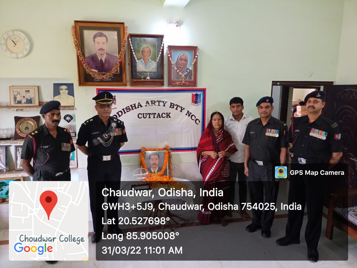 OneODArtyBtyNCC's tweet photo. #AmritMahotsav
#ShaheedonKoSatSatNaman #NationalCadetCorps
Mother of Sgt RK Sahoo #supremesacrifice #KargilWarHero Mrs Nirupama Sahoo, presented with Plaque of Gratitude by #1ODArtyBty #CuttackGp at native place @HQ_DG_NCC
@DHE_Odisha
@SpokespersonMoD 
@utkalpride
@kalinga_sagar https://t.co/dN0Nt2LOe1