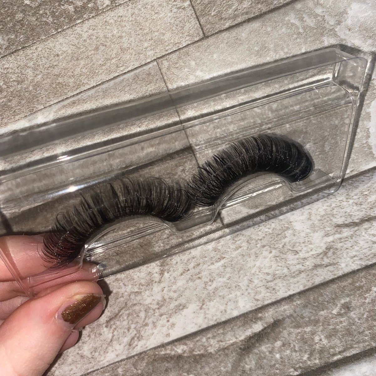 cheldaviesxxx's tweet photo. Hi everyone, just me sharing me lash page again xo 
@beautybychelll on insta I have some offers on to celebrate me 2 year anniversary🤍 
(20% off full sets and 2 sets of handmade strip lashes for £20)
love yasss xxx https://t.co/QmgC4pGybV