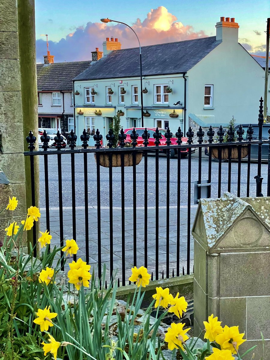 Dishyouwerehere's tweet photo. Fantastic meal last night @GrouchoRichhill with @eating_ideas and @jackiesblogspot with @DiscoverNI All produce sourced locally and it all tastes great ❤️
That wild garlic and Armagh cider sauce was unreal!  #supportlocal #mygiantadventure #embraceagiantspirit #thedreamteam https://t.co/ojcZm1BlNJ