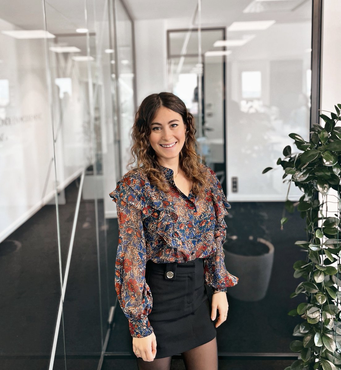 socri_reim's tweet photo. 📣 #PortraitDeLaSemaine | Diane Dutriez, analyste financier chez @socri_reim.
"J’ai intégré l'entreprise en Asset Management en 2020. Je suis aujourd’hui heureuse d’avoir rejoint une société qui sait donner l’opportunité à ses salariés d’évoluer et de monter en responsabilités." https://t.co/pT4FwGC3mI