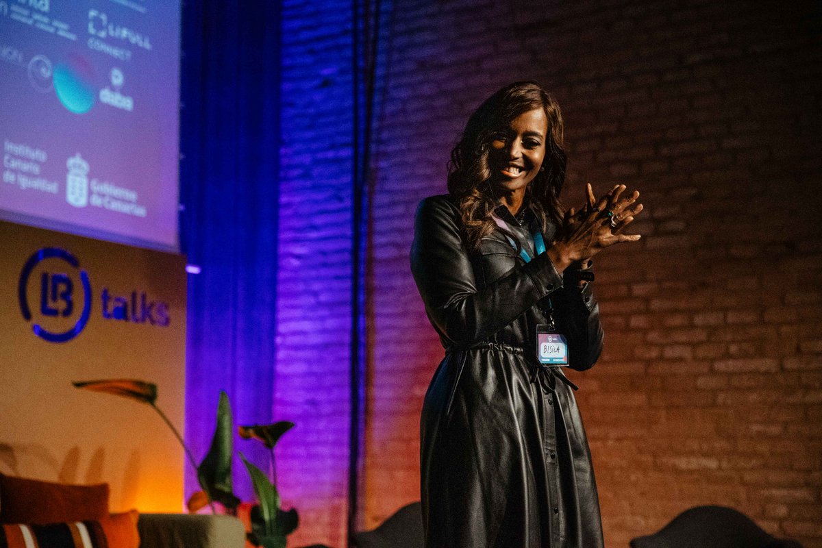 lb_talks's tweet photo. 🗣 @bisilabokoko: "Todos somos especiales, esa es la riqueza de la diversidad"
Revive la jornada en nuestro canal de #youtube
#LBTalks2022 #LBTalks22 #LBTalks https://t.co/t7fuGytedV