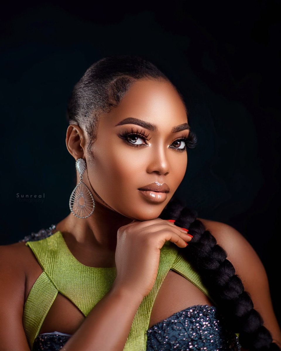 DeeQlooks's tweet photo. Face Card ✨ https://t.co/Dl7e1QyD8b