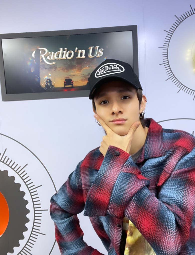 SAMUEL_twt_'s tweet photo. [#사무엘]

잠시 후 8시 아리랑 라디오 <Radio'n Us>에 사무엘이 출연합니다.
오늘 하루도 사무엘과 함께 마무리해요❤

#SAMUEL #RADIONUS https://t.co/YKZx8km1Vw