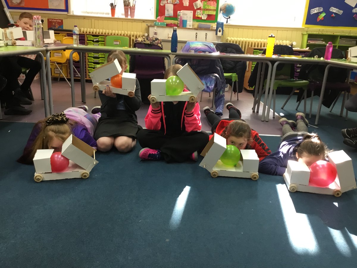 StFergusSch's tweet photo. Marleen from @NESCollege worked with our P5/6 class helping them to measure precisely and use various different tools to create their pneumatic trucks. #suSTEMability https://t.co/sGyP4FeqlF
