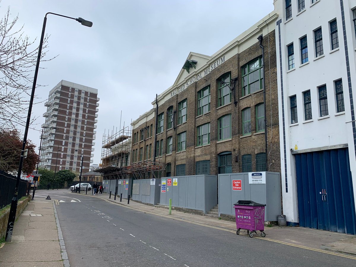 Great to see the new roof being revealed at <a href="/RaggedSchool/">Ragged School Museum</a> Museum. Refurb &amp; new offices, café bar &amp; improved accessibility works <a href="/HeritageFundUK/">The National Lottery Heritage Fund</a> <a href="/PTProjectsQS/">PT Projects - QS</a> <a href="/RGArchitects_/">RGArchitects</a> <a href="/TMPengineers/">The Morton Partnership</a> @bryenandlangley #heritage #refurbishment #museum