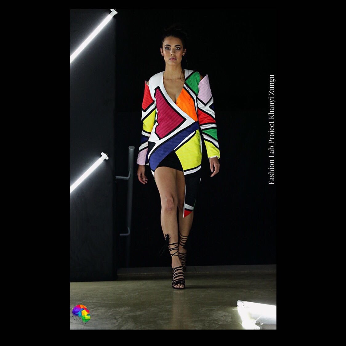 SACreative_Ind's tweet photo. THE FASHION LAB PROJECT FASHION SHOW๐ฅ๐ฅ
Can We repeat?
#lungile Mahlangu
#Collection
@shirleyjoseph_sa
#davidtlale #industryleaders #emergingtalents #sacii #fashionshow #departmentofsportsartsandculture #mge #normalisingaccess https://t.co/g30vyXXHRU