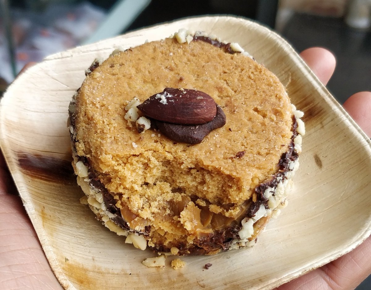 malenadhudugi's tweet photo. Japonaise cake. The best ones @ #moddyschocolates, Coonoor. https://t.co/OUILOJTOGy