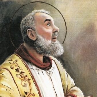 Thewarning9's tweet photo. "It is true that God's power triumphs over everything, but humble and suffering prayer prevails over God Himself". 

St. Padre Pio of Pietrelcina https://t.co/j1FzBSd2AK