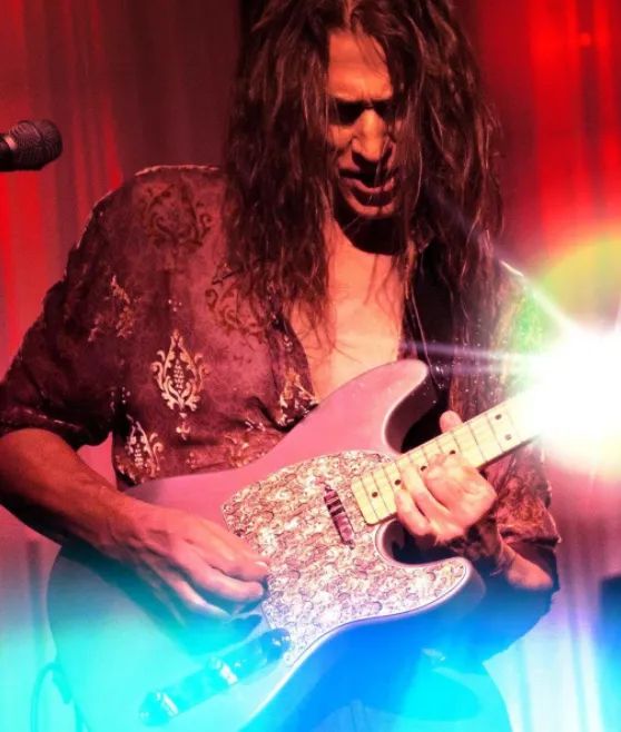 Happy birthday  JEFF YOUNG 60
Megadeth 