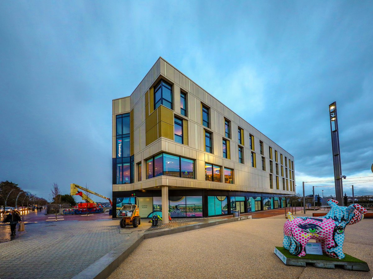 Lindner_Prater's tweet photo. Designed by Guy Holloway Architects, Elwick Place is a 100,000 sq ft leisure and restaurant development in the heart of Ashford town centre. Lindner Prater, appointed by @Lendleaseuk delivered an extensive façade and roofing package.

https://t.co/MxIOovVRGI https://t.co/D5IQKY47WL