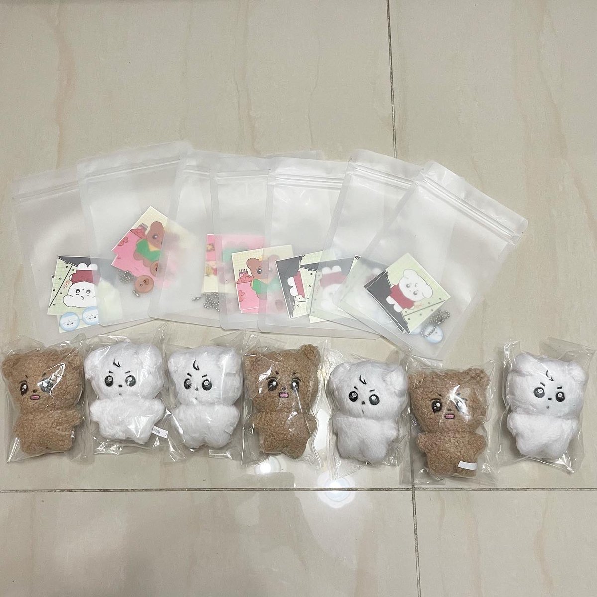 soulmatefor613's tweet photo. 받았습니다💗감사합니다🥰
@tbearjkpuppy https://t.co/ksld4ZJxlO