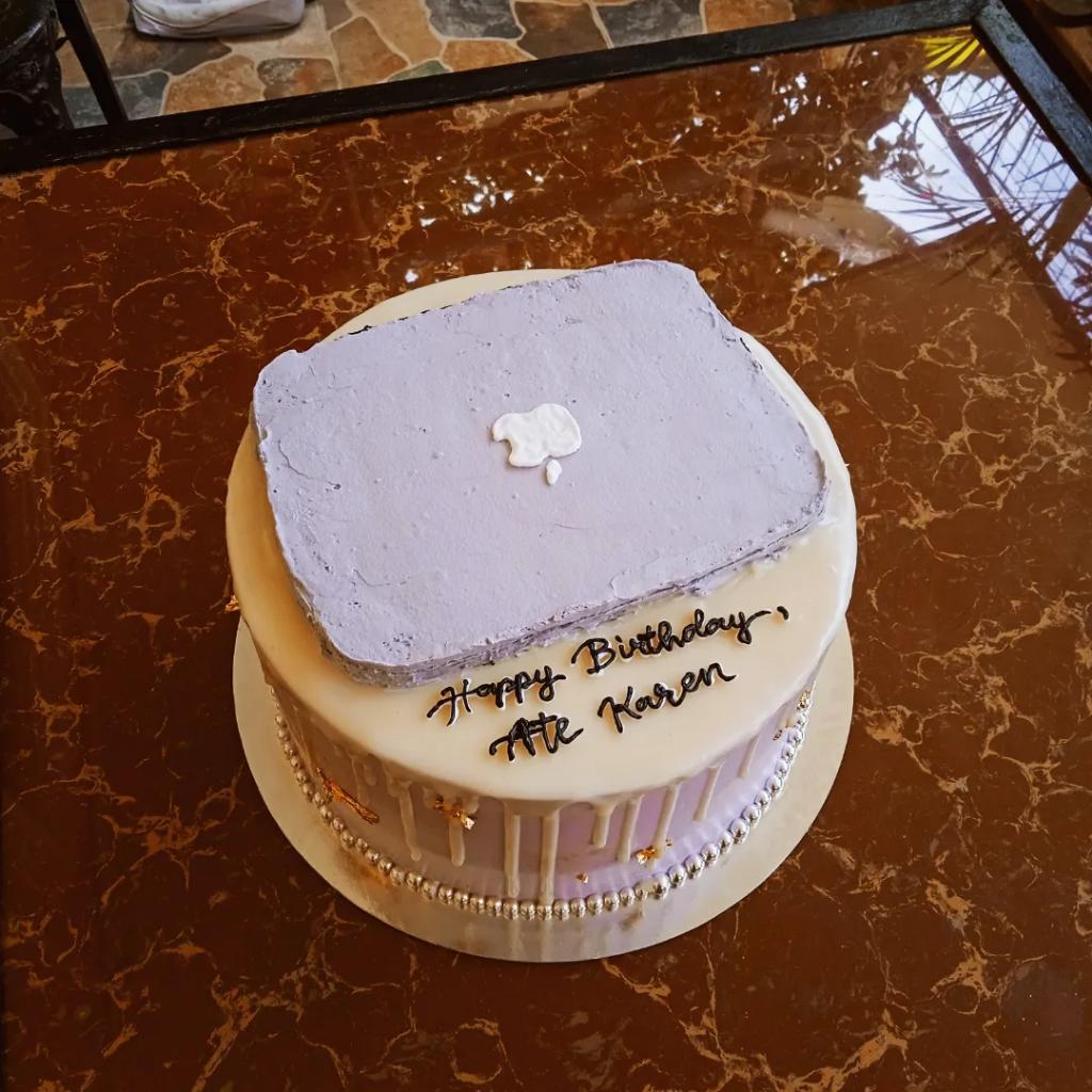 FlavoryBlends's tweet photo. Freshly baked cakes, real treat for you. Accepting Regular Cakes for the month of April ~
Book yours now: https://t.co/4DEu0kNIpm
#flavoryblends✨ #minimalistcakeph #minimalistcake #regularcakes #dedicationcake #customizedcakes https://t.co/vIUhWy4wJM