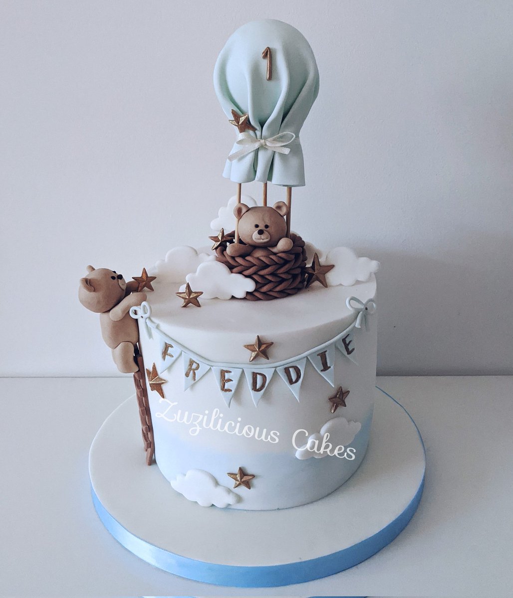 Zuziliciouscake's tweet photo. A gorgeous cake for a little man's 1st birthday!
#1stbirthday #cake #cakes #cakestyle #cakeinspiration #birthdaycake #cakedecorating #cakedesign #cakedecoration #caketopper #cakesofinstagram #cakeoftheday #photooftheday #sevenoaks #tonbridge #tunbridgewells #cakeart #birthdayboy https://t.co/7aSYNoOEeA