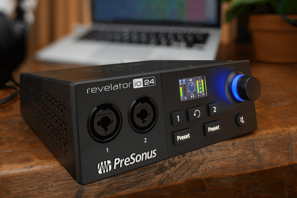 soundonsoundmag's tweet photo. The Revelator io24 from @PreSonus  is a perfectly judged and innovative USB interface for podcasters, streamers and even common‑or‑garden recording musicians.

Visit https://t.co/sheeVqQIJ2

#PreSonus #Revelator #revelatorio24 #usbinterface #podcasting  #audiointerface https://t.co/jdzzfIJ5Dd