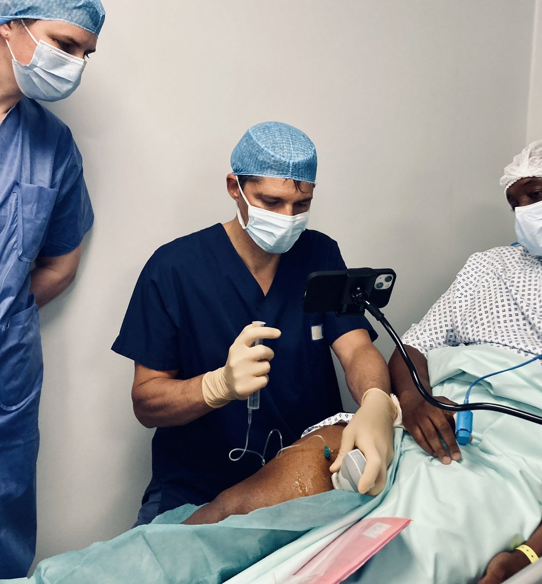 Accueil du Dr Audrey CIRRODE dans le cadre du DU d’anesthésie loco-régionale 2022:IPAK, KT adducteurs, sciatique, cutané latéral cuisse. Retrolamaire, blocs chevilles, WALANT …et la marche dès la SSPI pour R-PTH