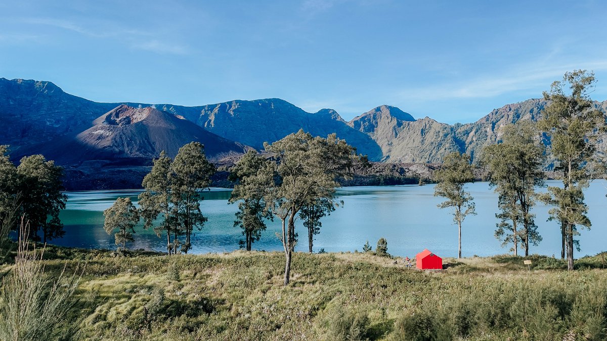 Selamat hari kamis ⁠
Untuk areingers yang manis😋⁠
⁠
Kalo pemandangannya se-indah ini kalian bakalan ngajak siapa nih kesini? Coba mention orangnya di reply kalo berani🤭⁠
