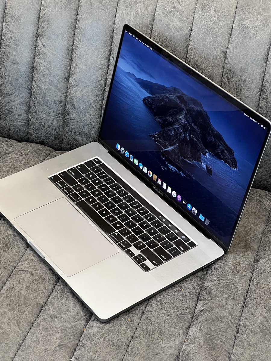 obenginetech's tweet photo. MacBook Pro 2019
16”
Intel core i7
512GB SSD
16GB RAM
4GB Dedicated Graphics
Touchbar & TouchID
Price- 795k
#obengine https://t.co/PP2xAbQL16