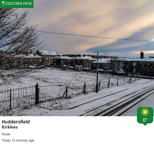 Abbiedew's tweet photo. Don't you just know Postman Bob has looked out of his window this morning and still thought, 'Yep, shorts weather...' https://t.co/oZsLJwlhr1
