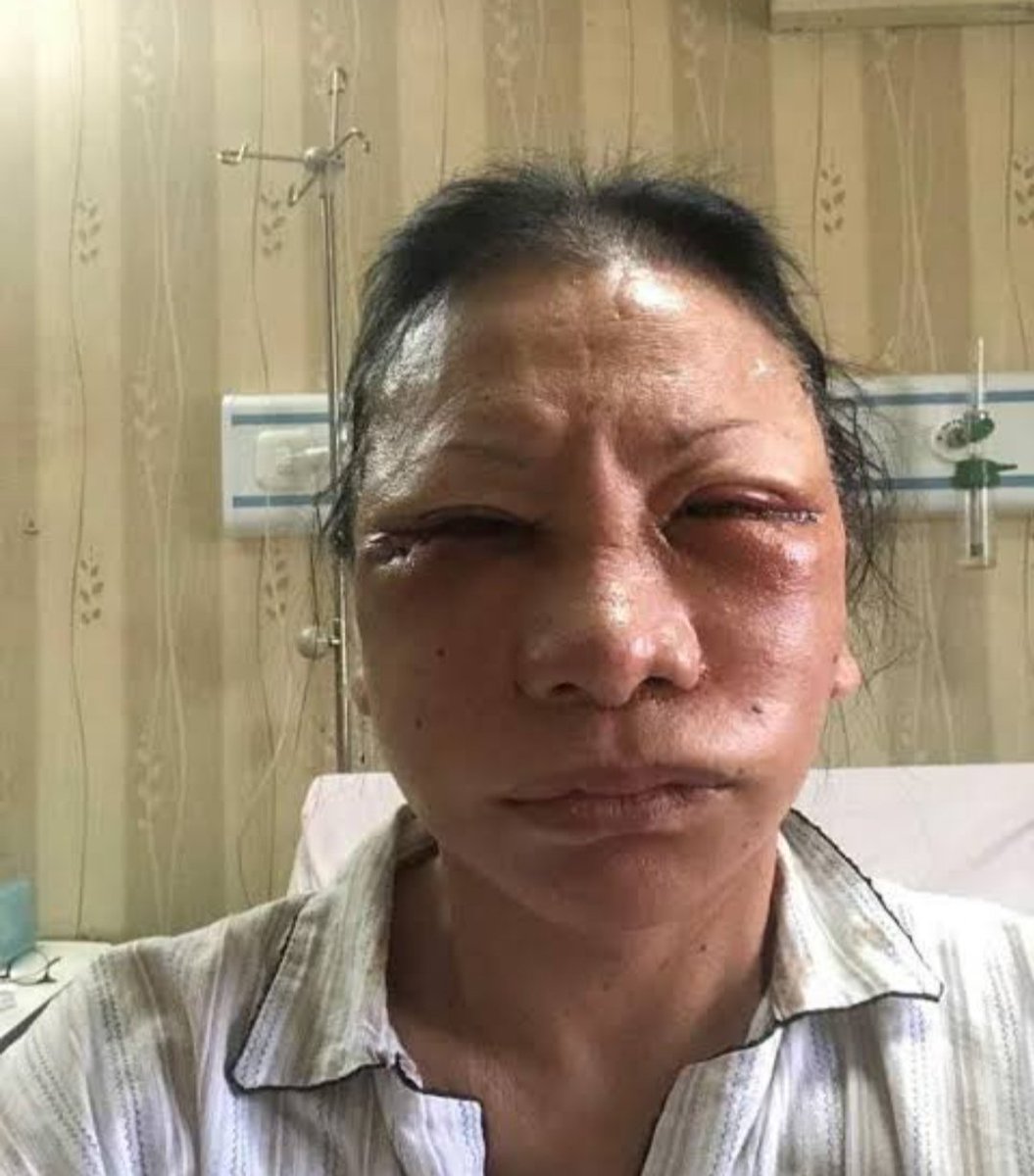 ZukiShati's tweet photo. @Helmi_Felis Yah boong lg kan lu

Buktinya dia ngibul ga jd presiden tuh

Wkwkwkwk https://t.co/O07wCmJeKa