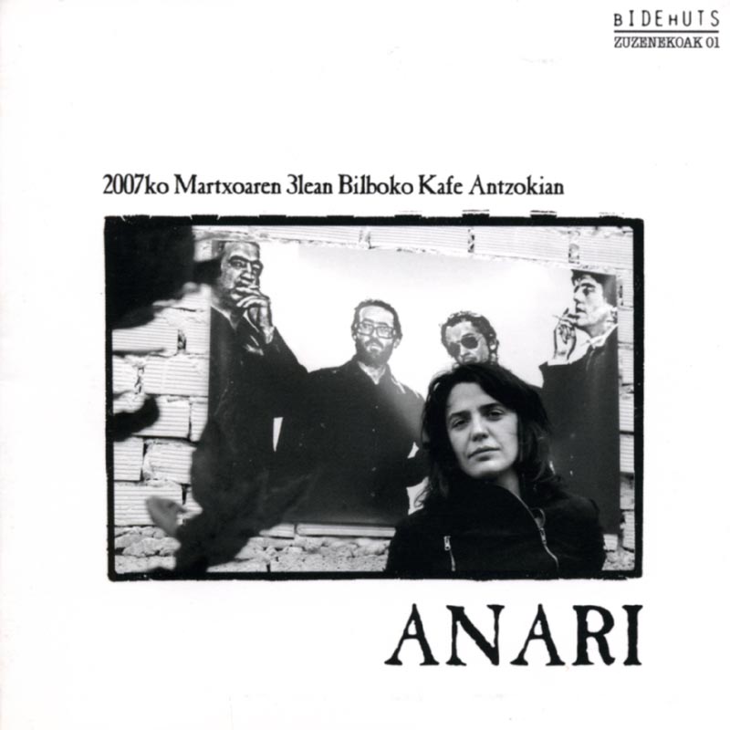 #gaurkodiskoa "2007ko martxoaren 31ean Bilboko Kafe Antzokian" (<a href="/anarirena/">Anari Alberdi</a>, 2008). Gaur dela 15 urte eskainitako kontzertutik aukeratutako bost kanturekin —tartean Dut-en "Haize eza" — osatu zuen kantari azkoitiarrak zuzeneko lehen lana.
🎧🎧🎧badok.eus/euskal-musika/…