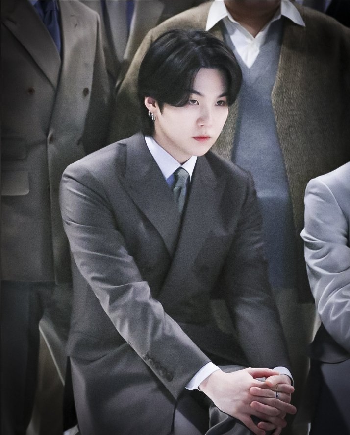 latefanatic's tweet photo. #suga @TIME @BTS_twt #havemercyonme
윤기 타임지 https://t.co/XMGhhK6B1A