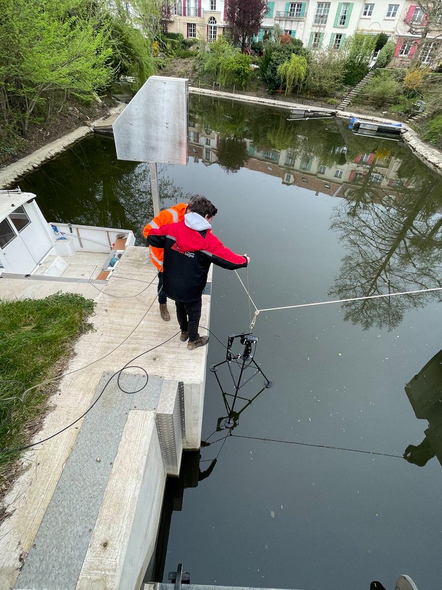 Drone4IT's tweet photo. Challenge sympa, acquisitions multiples en vue d'un recollement des #cloudpoint #drone aériens @Drone4IT, terrestres @FARO_TechInc et #bathymétriques avec les équipes de @SUBTOP_France ! #photogrammetrie #bathymétrie #laserscan @DJIEnterprise #P4RTK @TeledyneMarine #sonar https://t.co/zkCN43UPGW