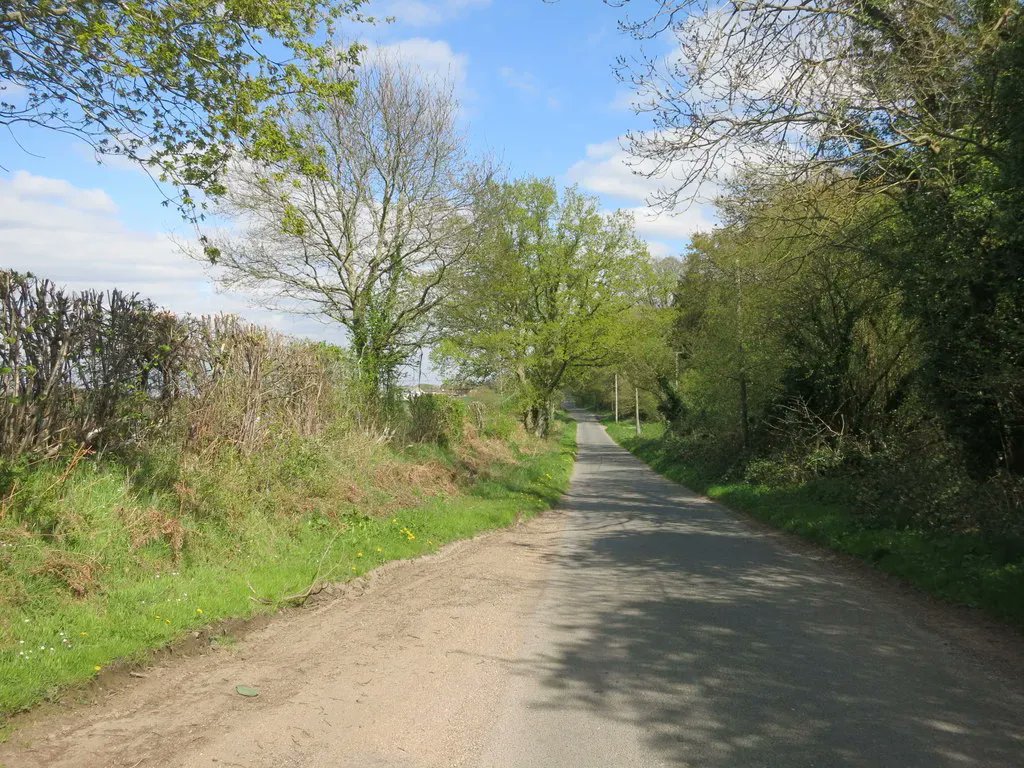 Did you know that, in medieval times, the straightness of Roman roads was so mistrusted that people named them after the Devil himself? #silchester