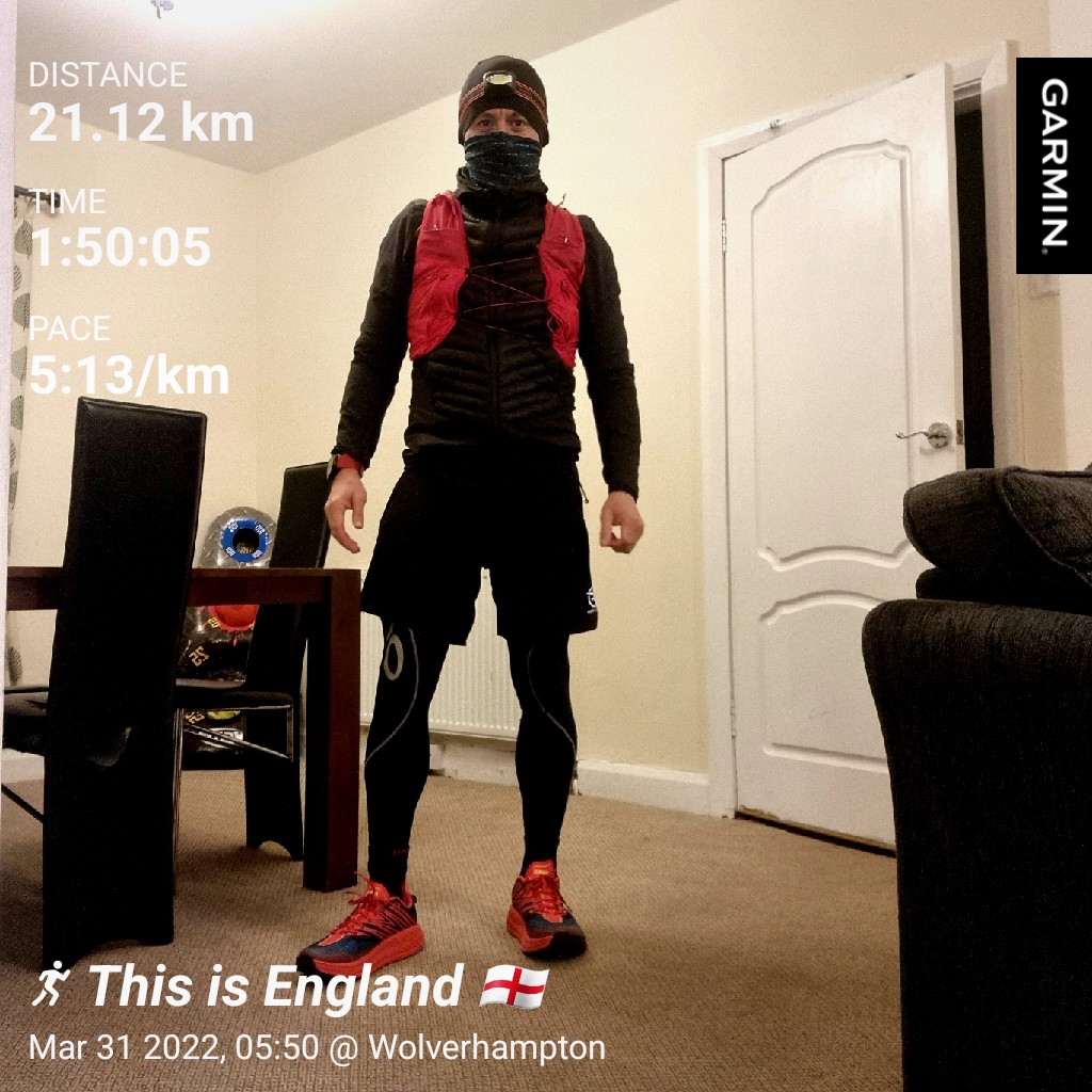 vamosultralopez's tweet photo. What a difference a week makes 🌞 ➡️❄️

Cold commute in today, not loving the #speedgoats yet, maybe a break in period, they feel stiff and can't get laces right

@TeachersRunClub final commute before next week! 

#garmin #beatyesterday #runchat #ukrunchat #runner #running #run https://t.co/IyHqQKWYeN